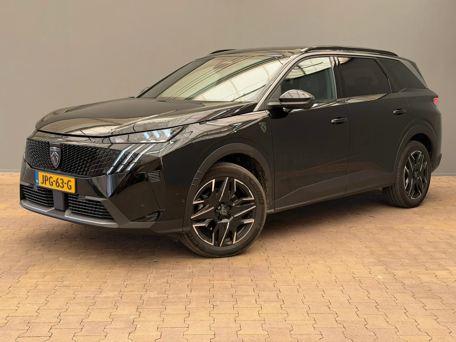 Peugeot 5008 (2025) — foto 1