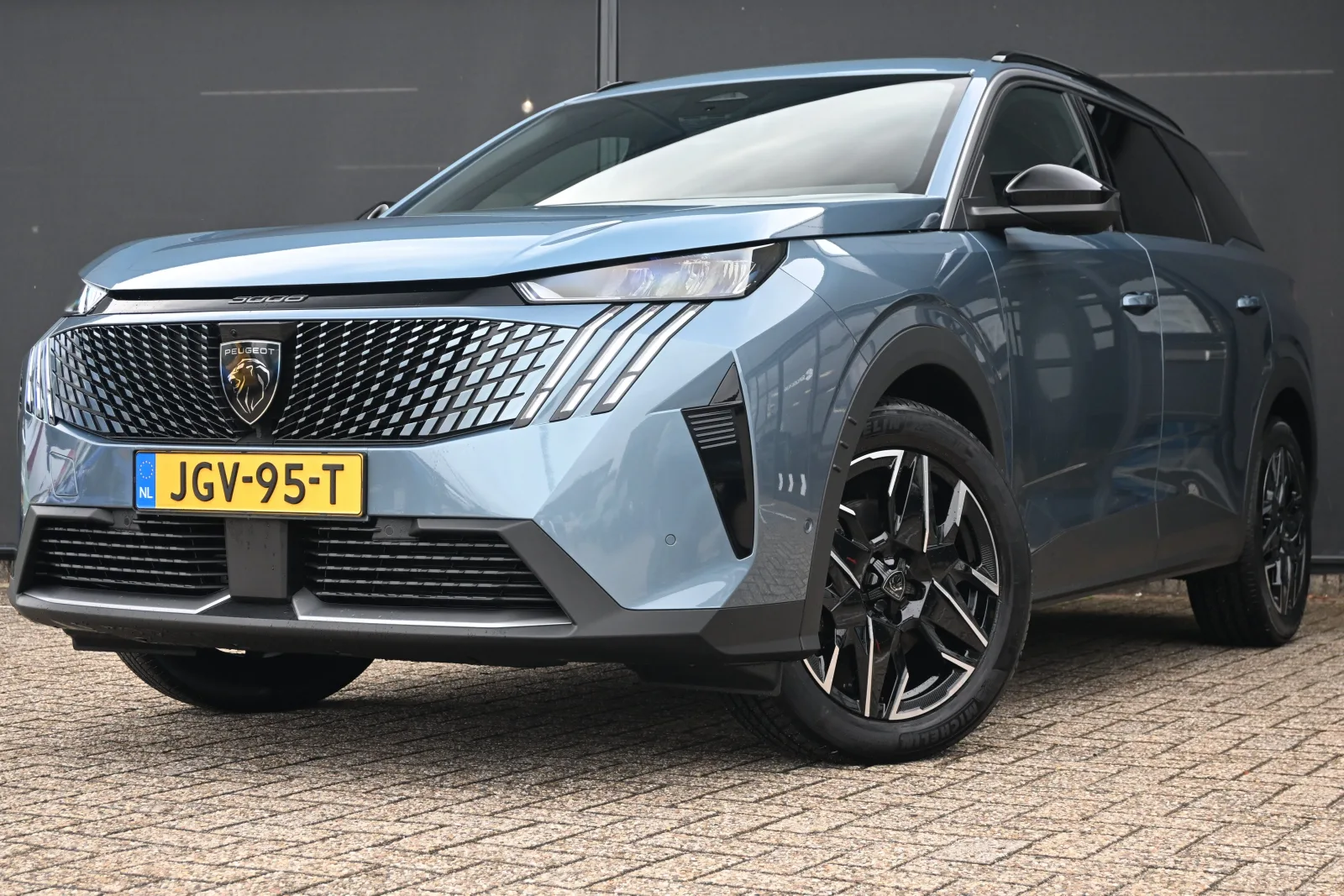 Peugeot 5008 (2025) — foto 1
