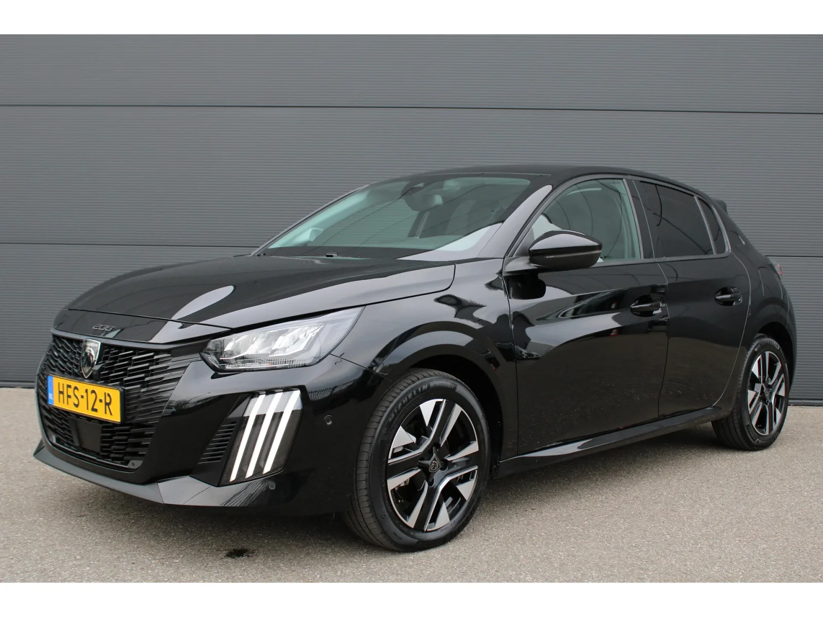 Peugeot 208 (2025) — foto 1
