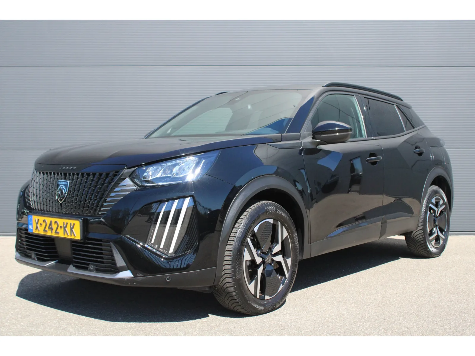 Peugeot 2008 (2023) — foto 1