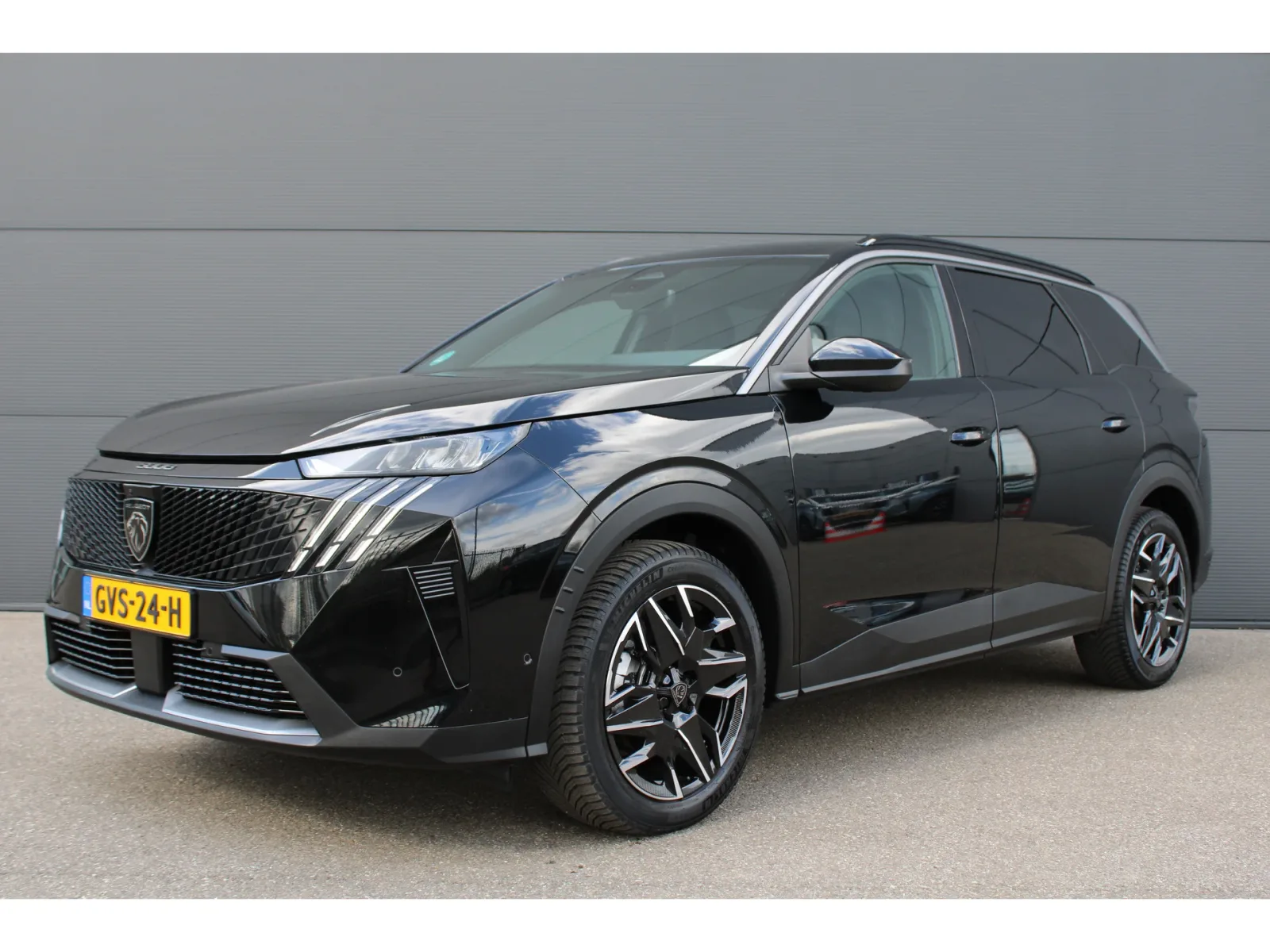 Peugeot 5008 (2025) — foto 1