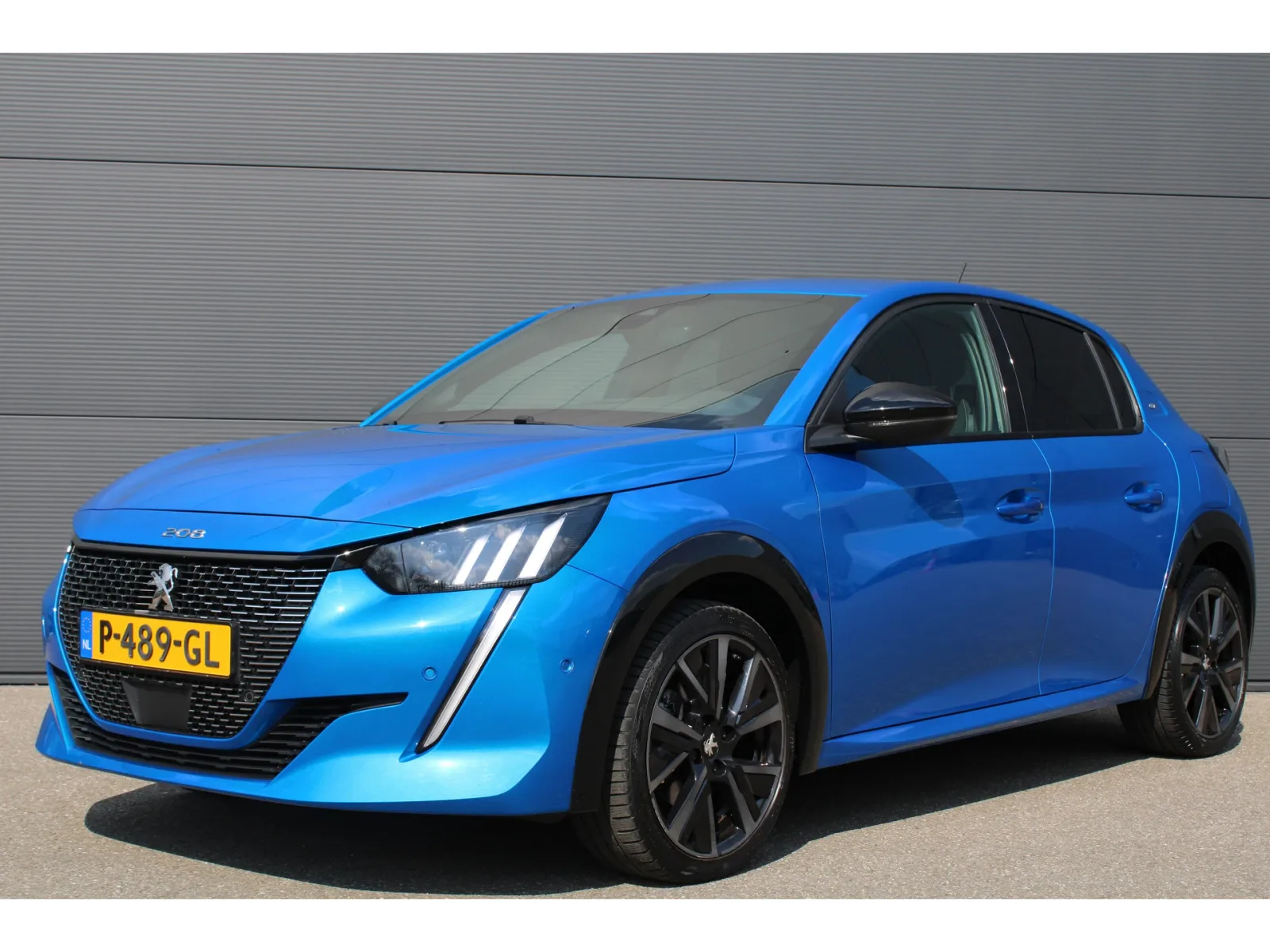 Peugeot 208 (2022) — foto 1
