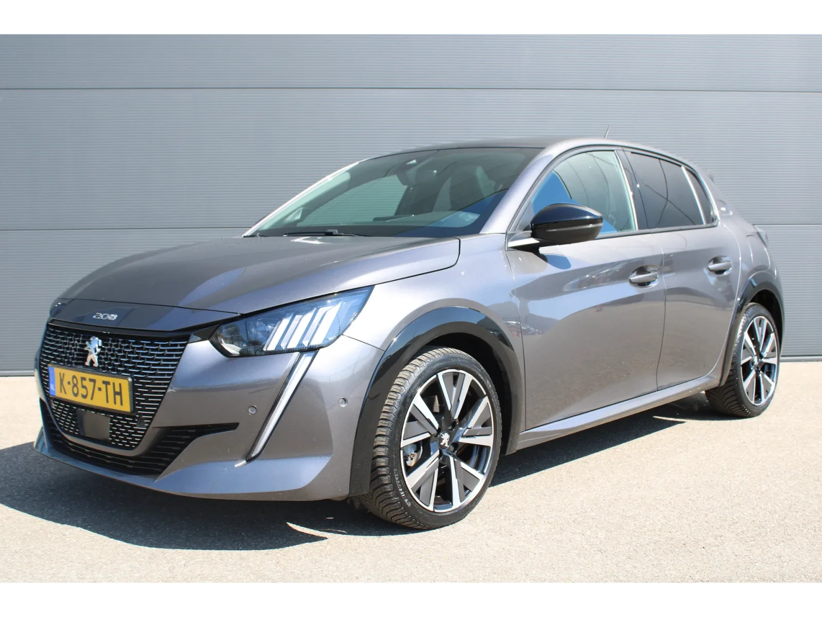 Peugeot 208 (2021) — foto 1