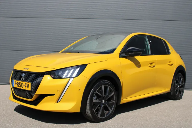 Peugeot 208 (2022)