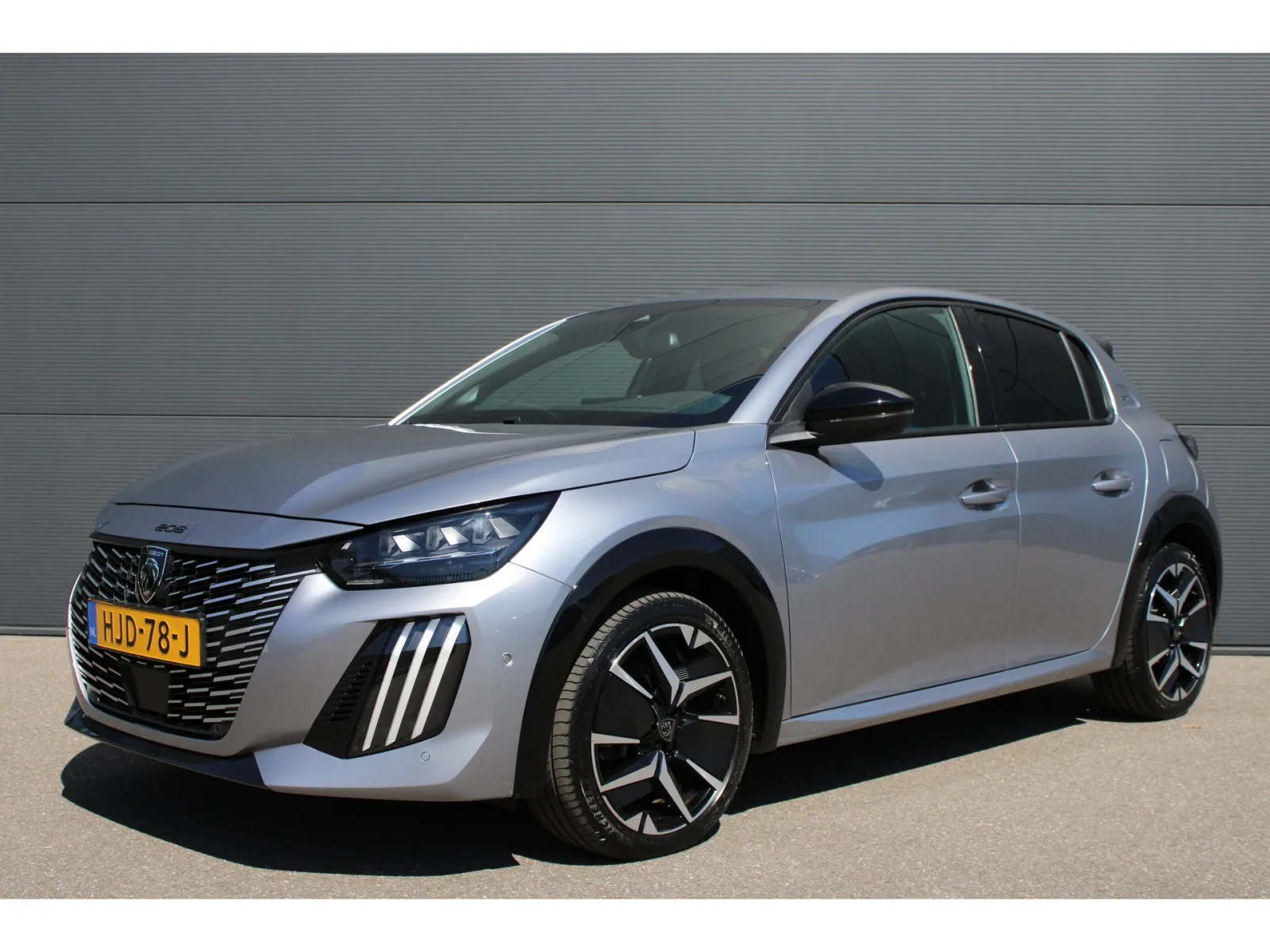 Peugeot 208 (2025) — foto 1
