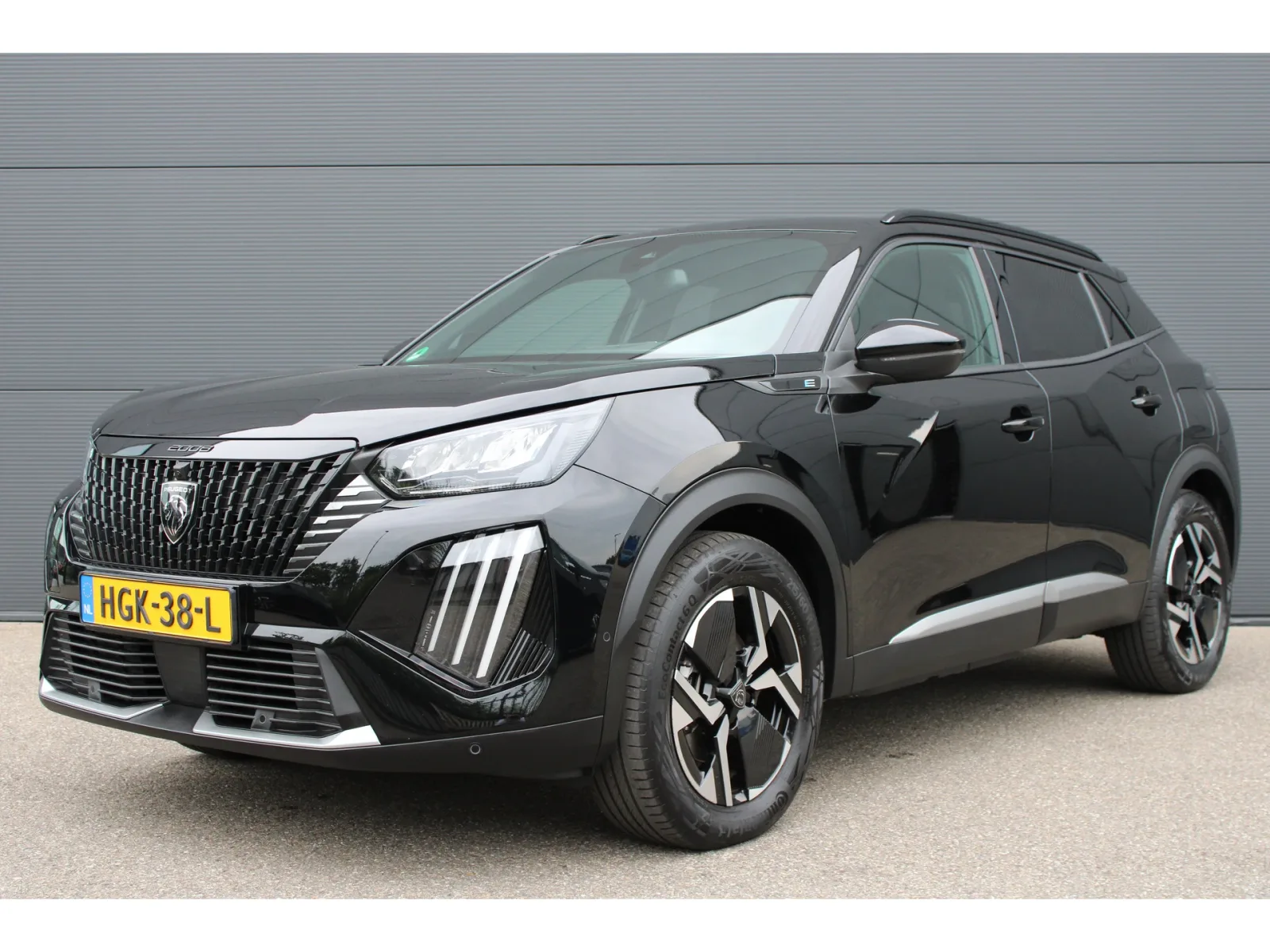 Peugeot e-2008 (2025) — foto 1