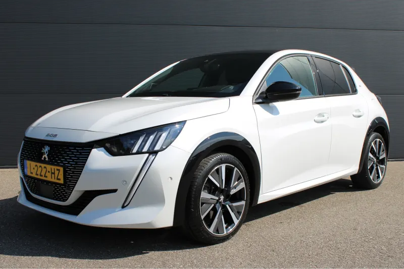 Peugeot 208 (2021)