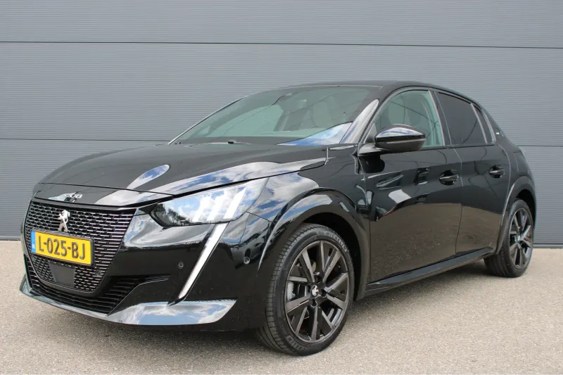 Peugeot 208 (2021)