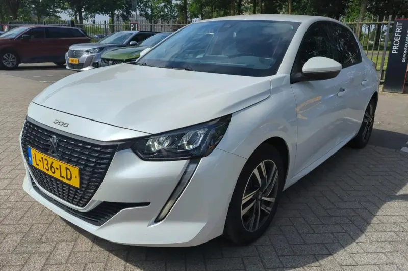 Peugeot 208 (2021)