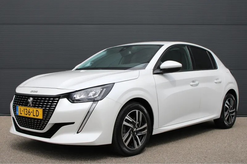 Peugeot 208 (2021)