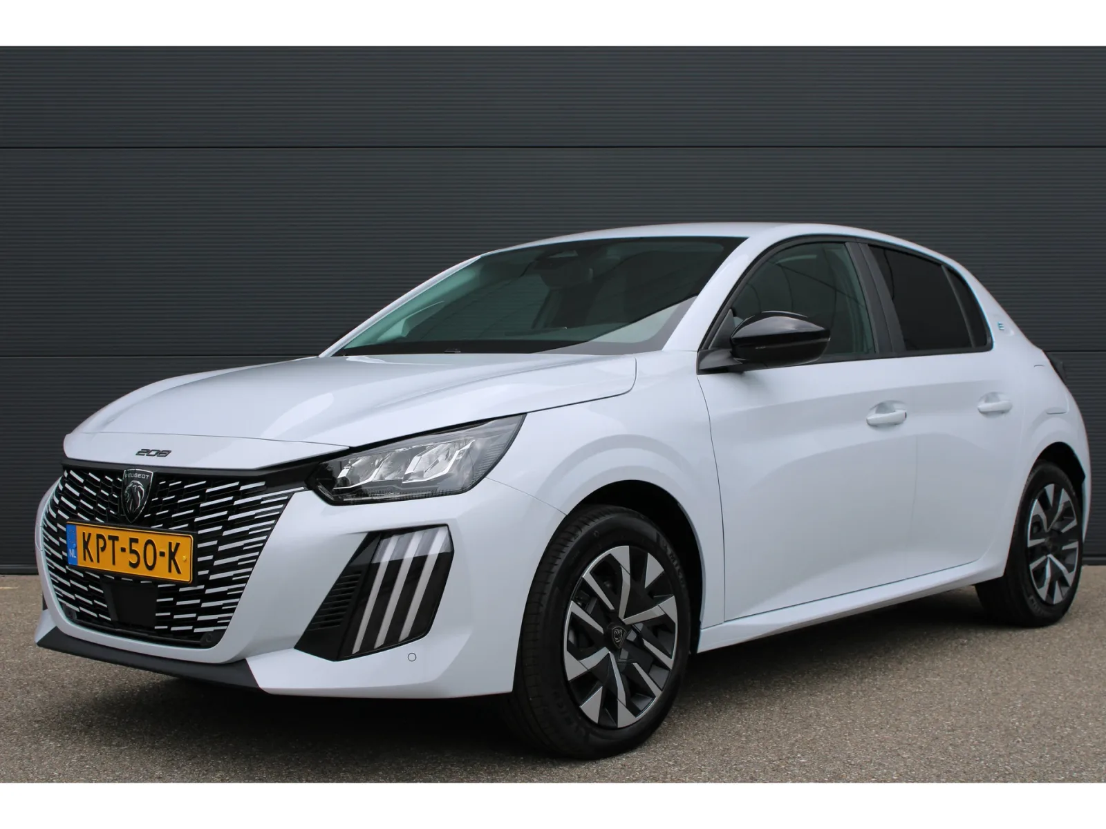 Peugeot e-208 (2026) — foto 1