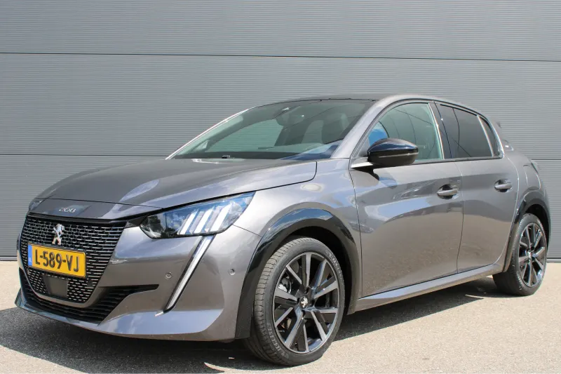 Peugeot 208 (2021)