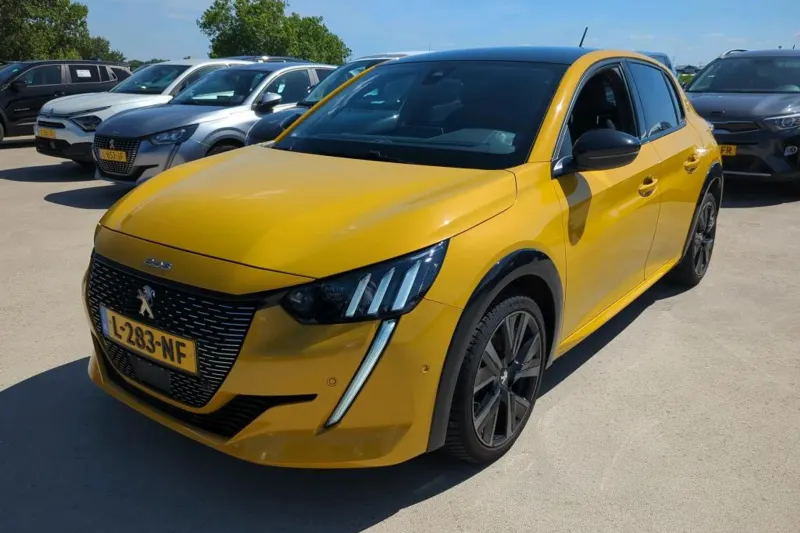 Peugeot 208 (2021)