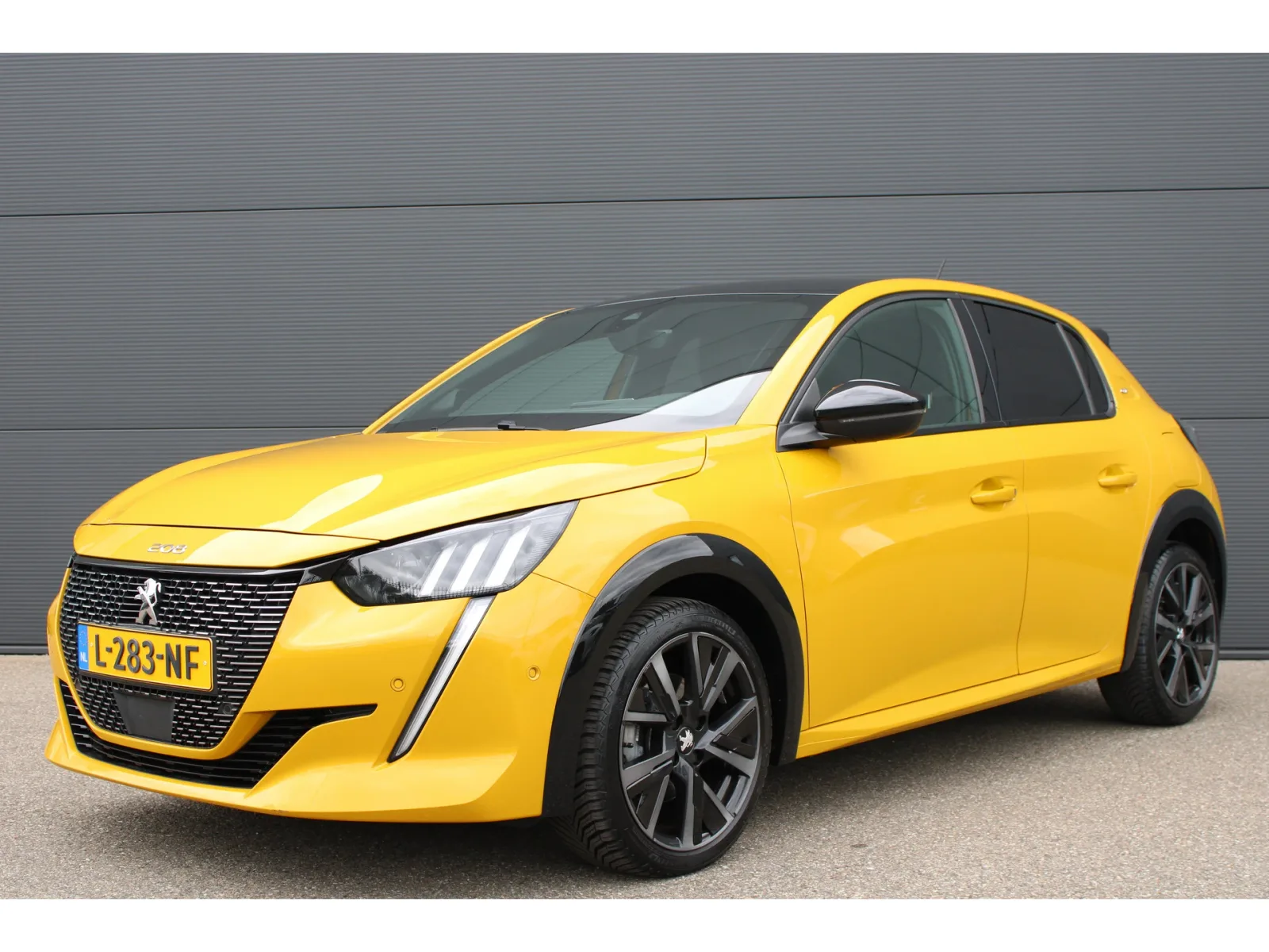 Peugeot 208 (2021) — foto 1