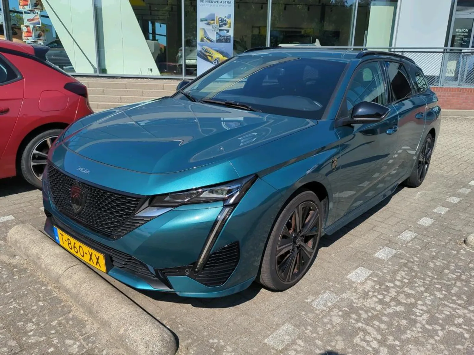 Peugeot 308 (2023) — foto 1