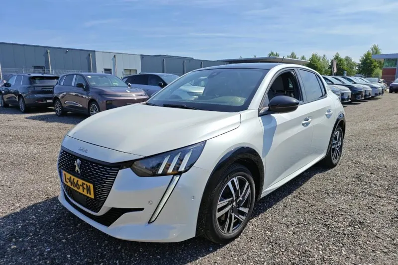 Peugeot 208 (2021)