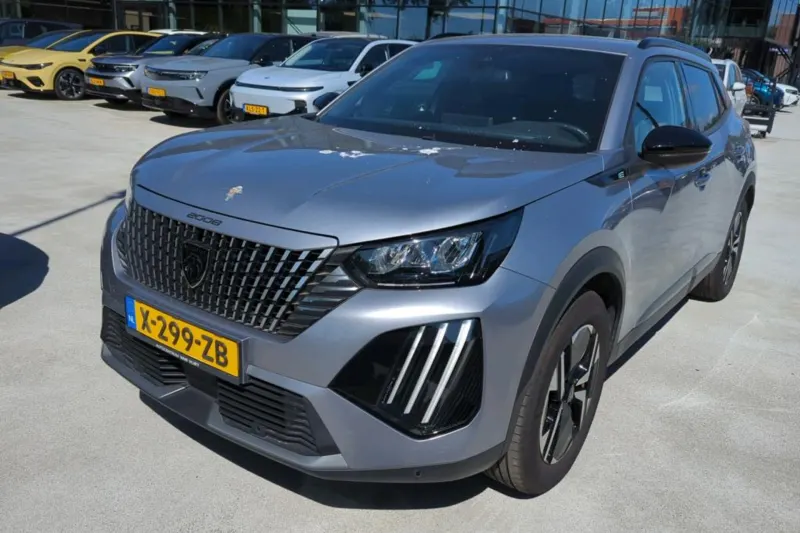 Peugeot e-2008 (2024)