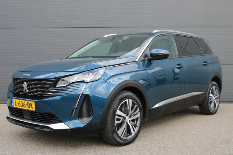 Peugeot 5008 (2021)