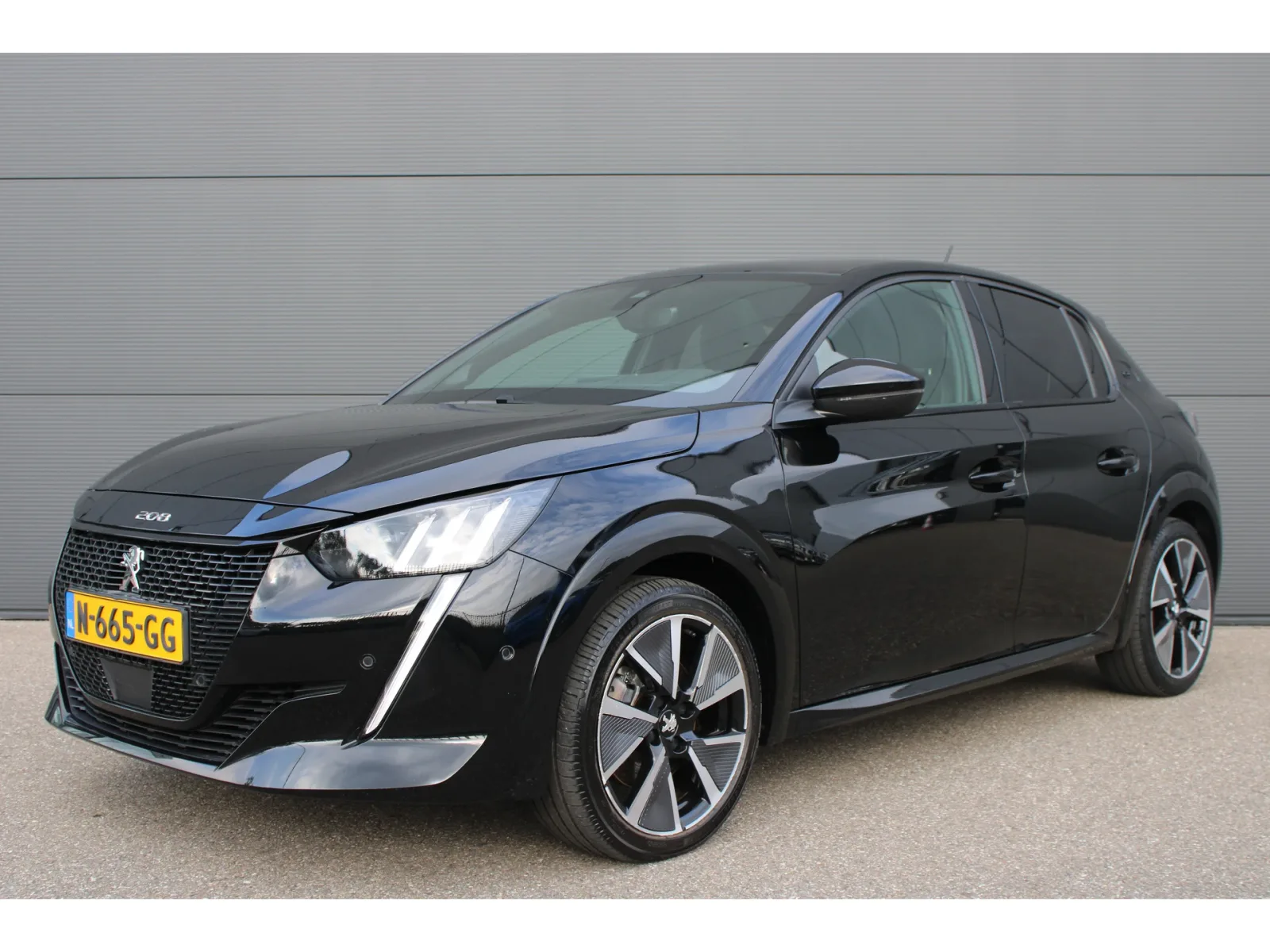 Peugeot e-208 (2021) — foto 1