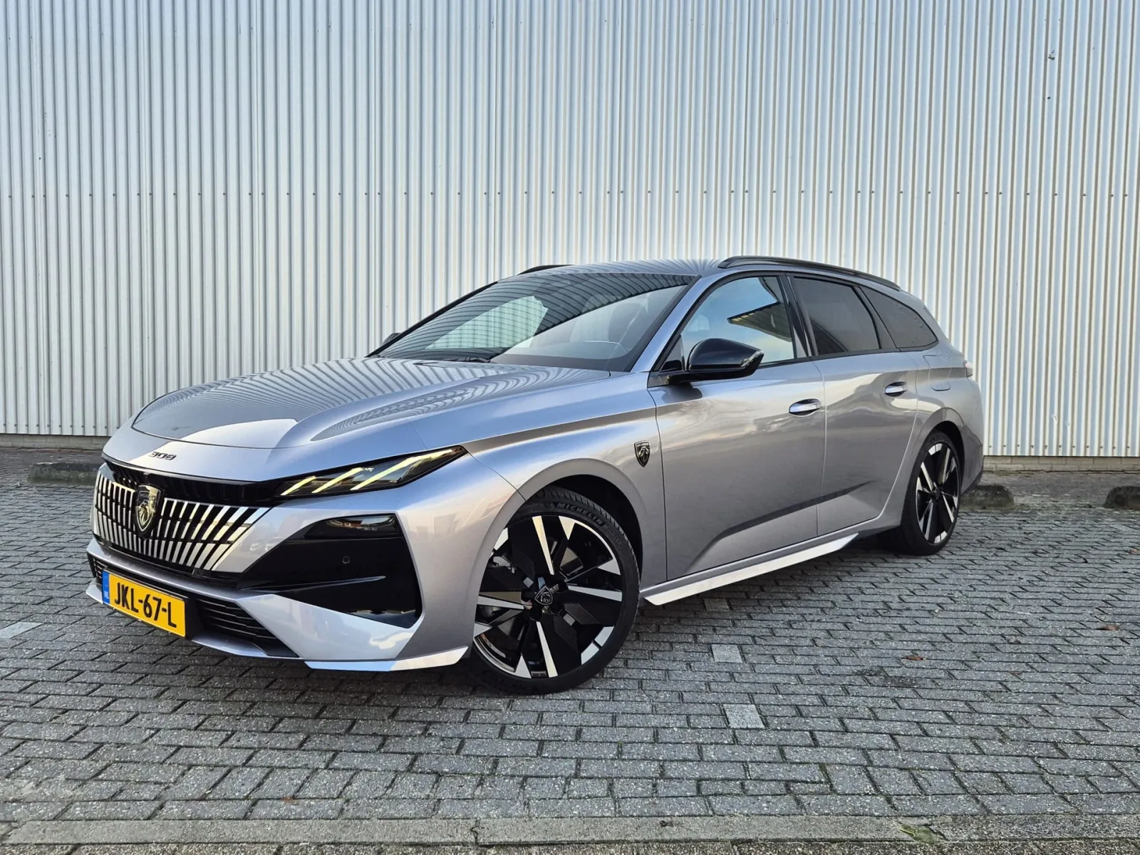 Peugeot 308 (2025) — foto 1
