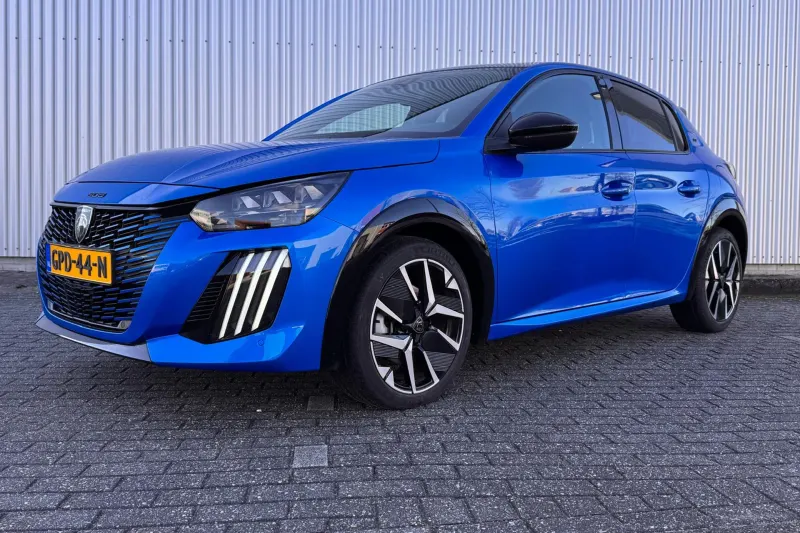 Peugeot 208 (2024)