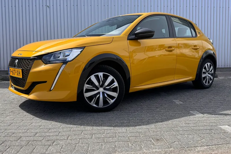 Peugeot e-208 (2022)