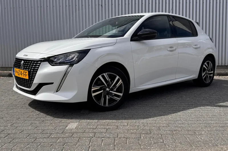 Peugeot 208 (2022)