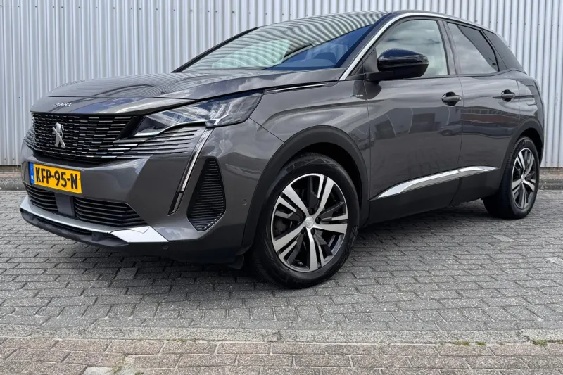 Peugeot 3008 (2023)