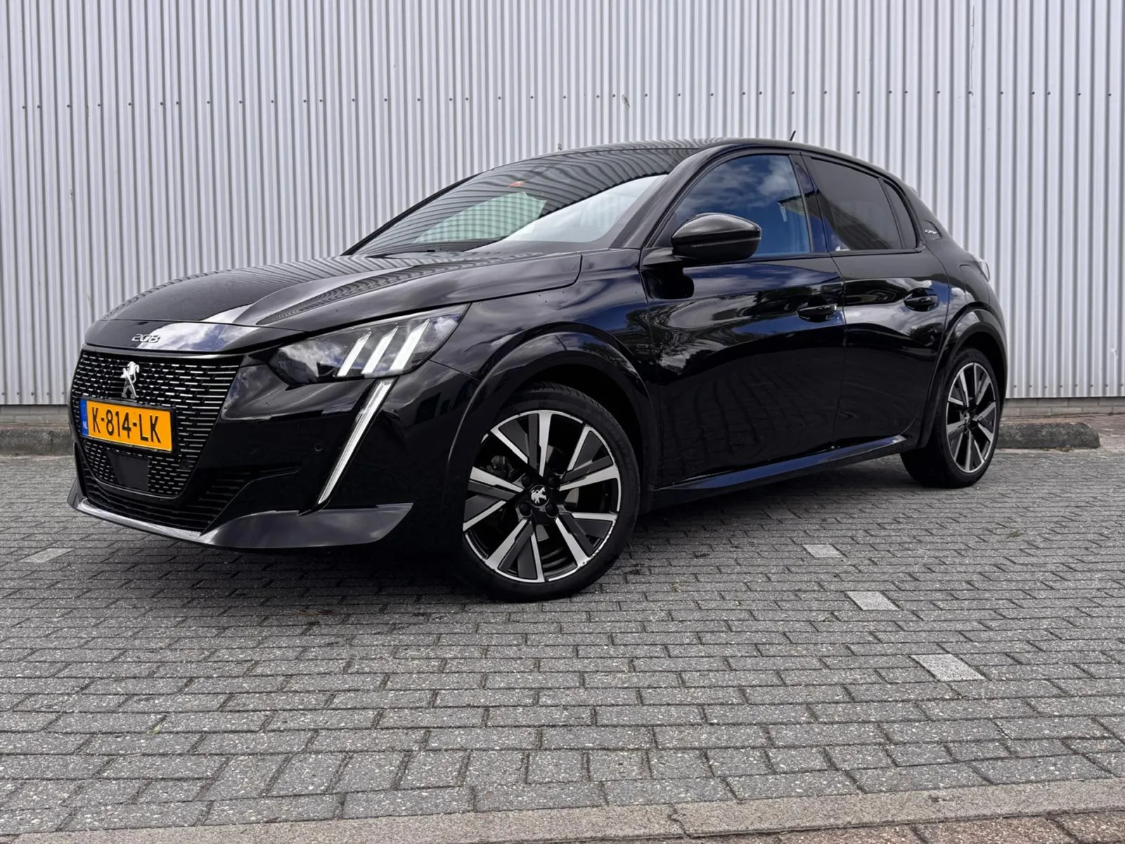 Peugeot 208 (2021) — foto 1