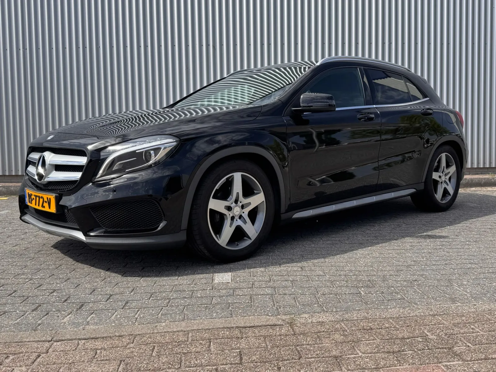 Mercedes-Benz GLA-Klasse (2017) — foto 1