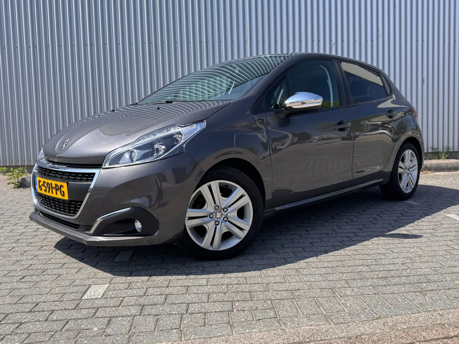 Peugeot 208 (2019) — foto 1