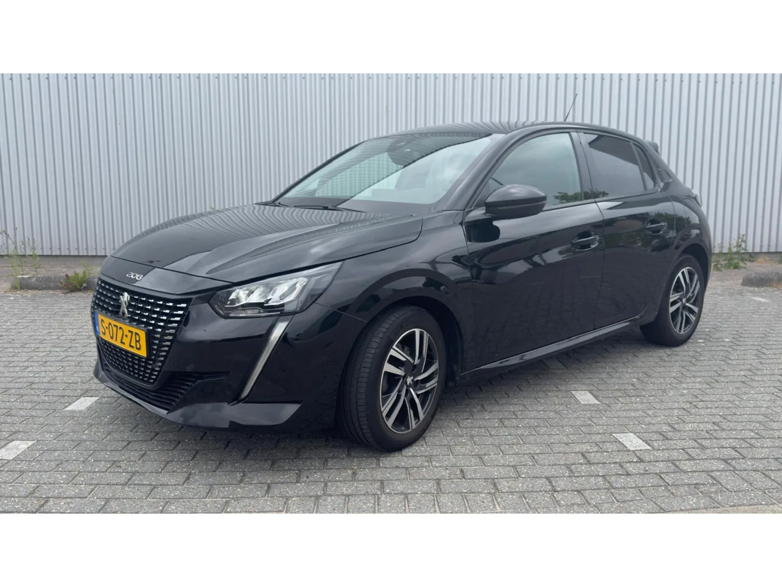 Peugeot 208 (2023) — foto 1
