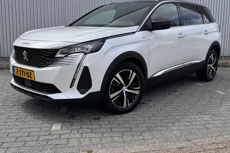 Peugeot 5008 (2023)