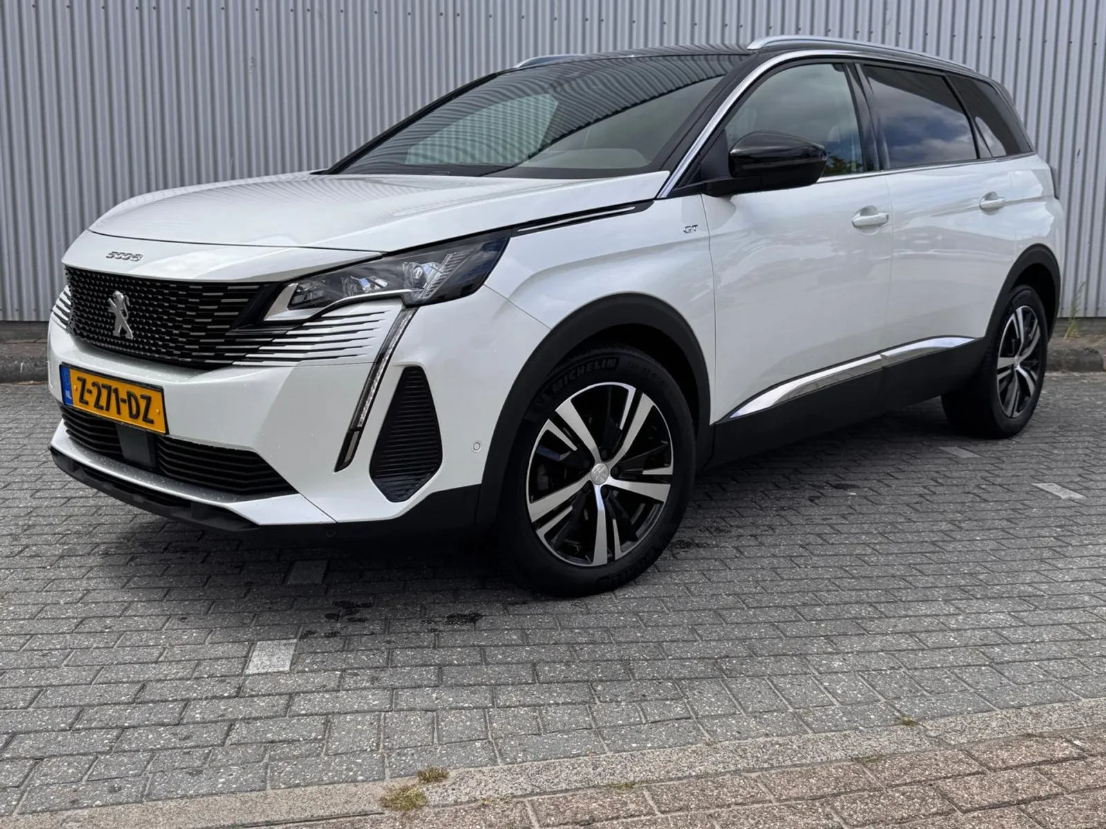 Peugeot 5008 (2023) — foto 1