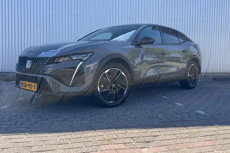 Peugeot 408 (2024)