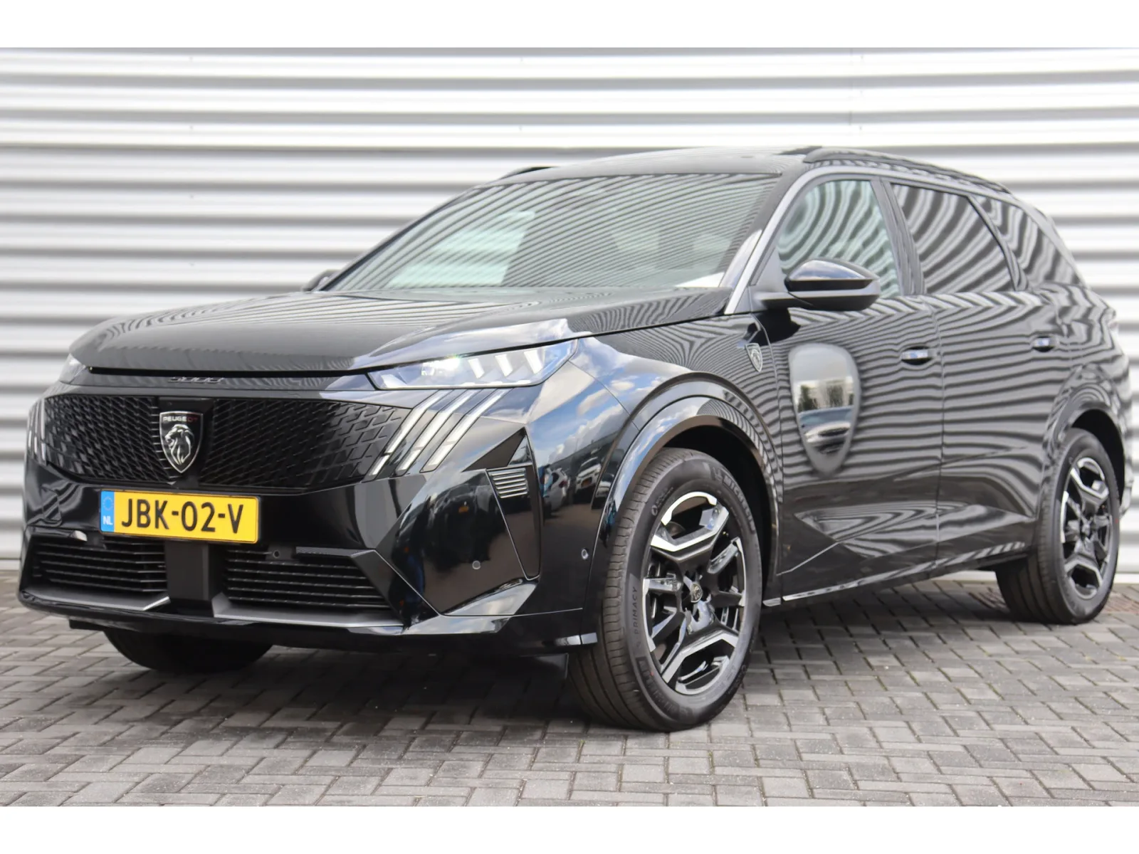 Peugeot E-5008 (2025) — foto 1