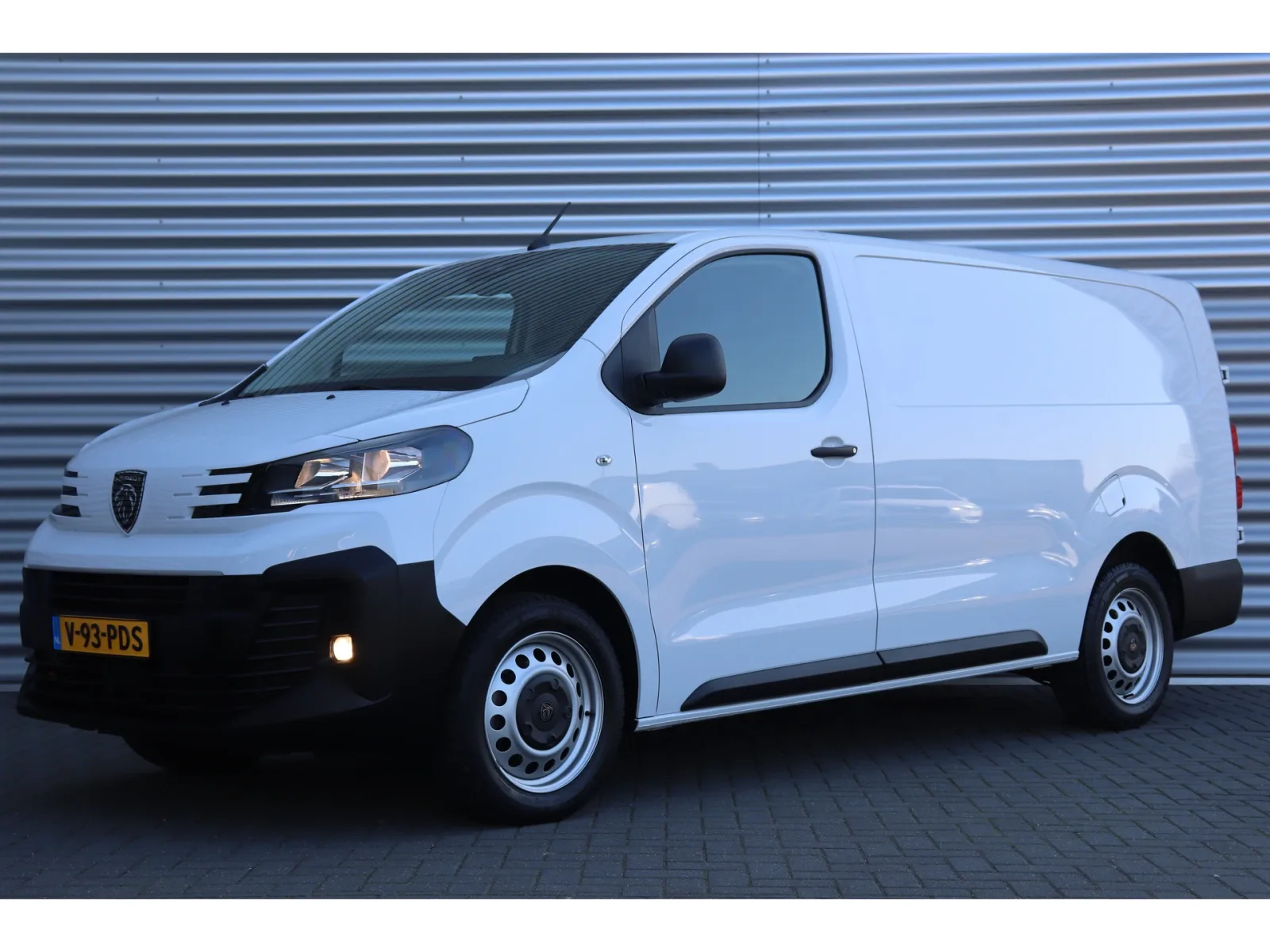 Peugeot Expert (2024) — foto 1