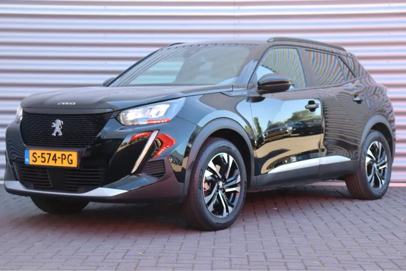 Peugeot e-2008 (2023)
