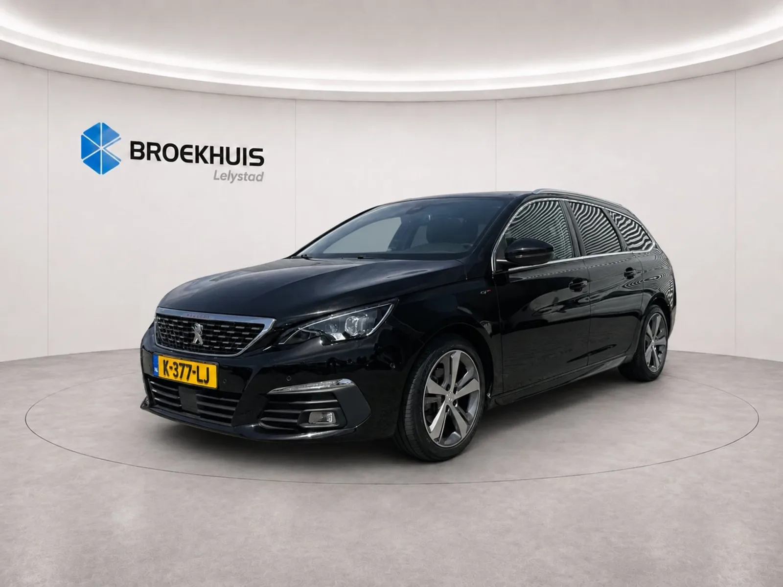 Peugeot 308 (2021) — foto 1