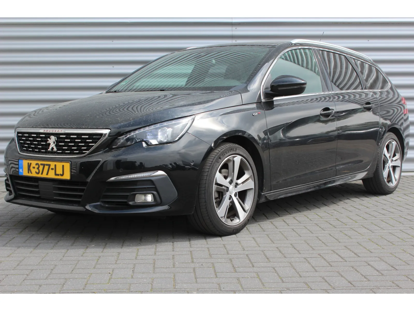 Peugeot 308 (2021) — foto 1