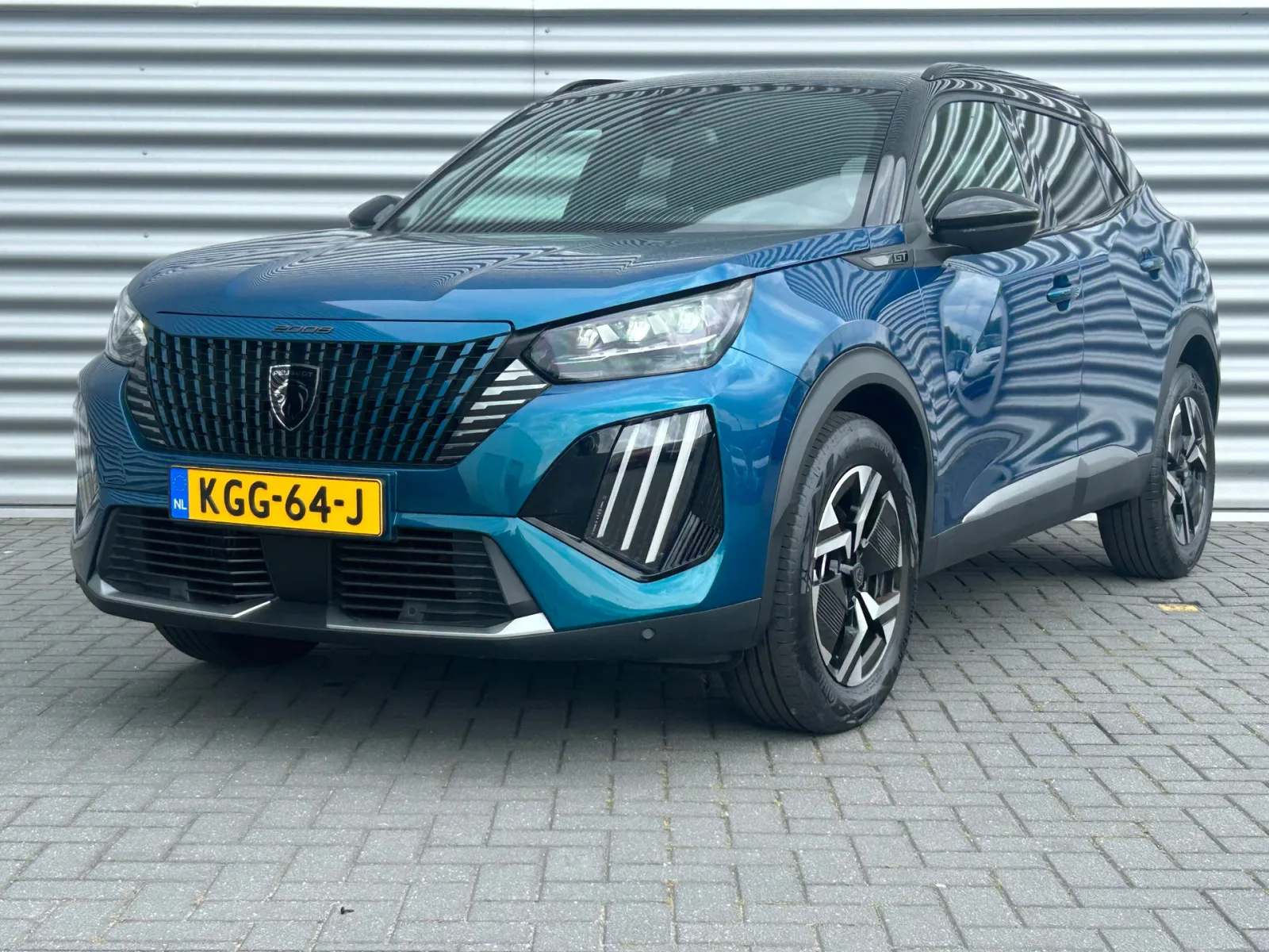 Peugeot 2008 (2025) — foto 1