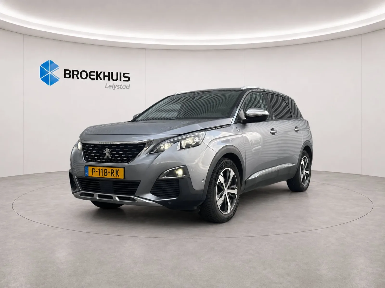 Peugeot 5008 (2018) — foto 1