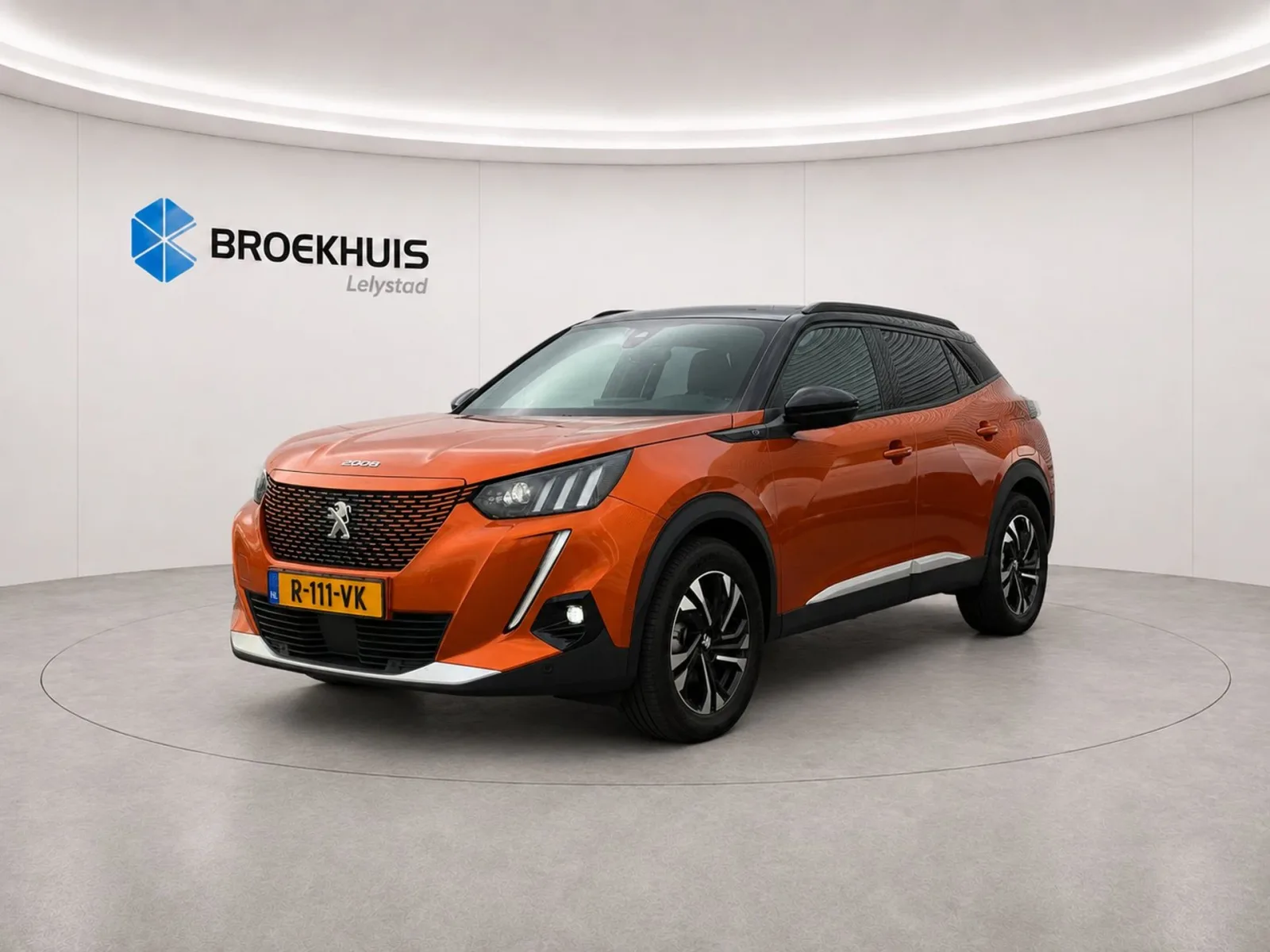 Peugeot e-2008 (2022) — foto 1