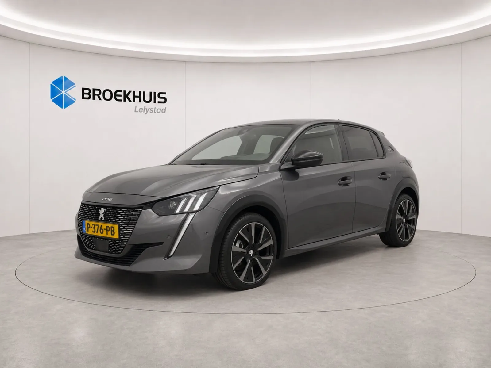 Peugeot 208 (2022) — foto 1