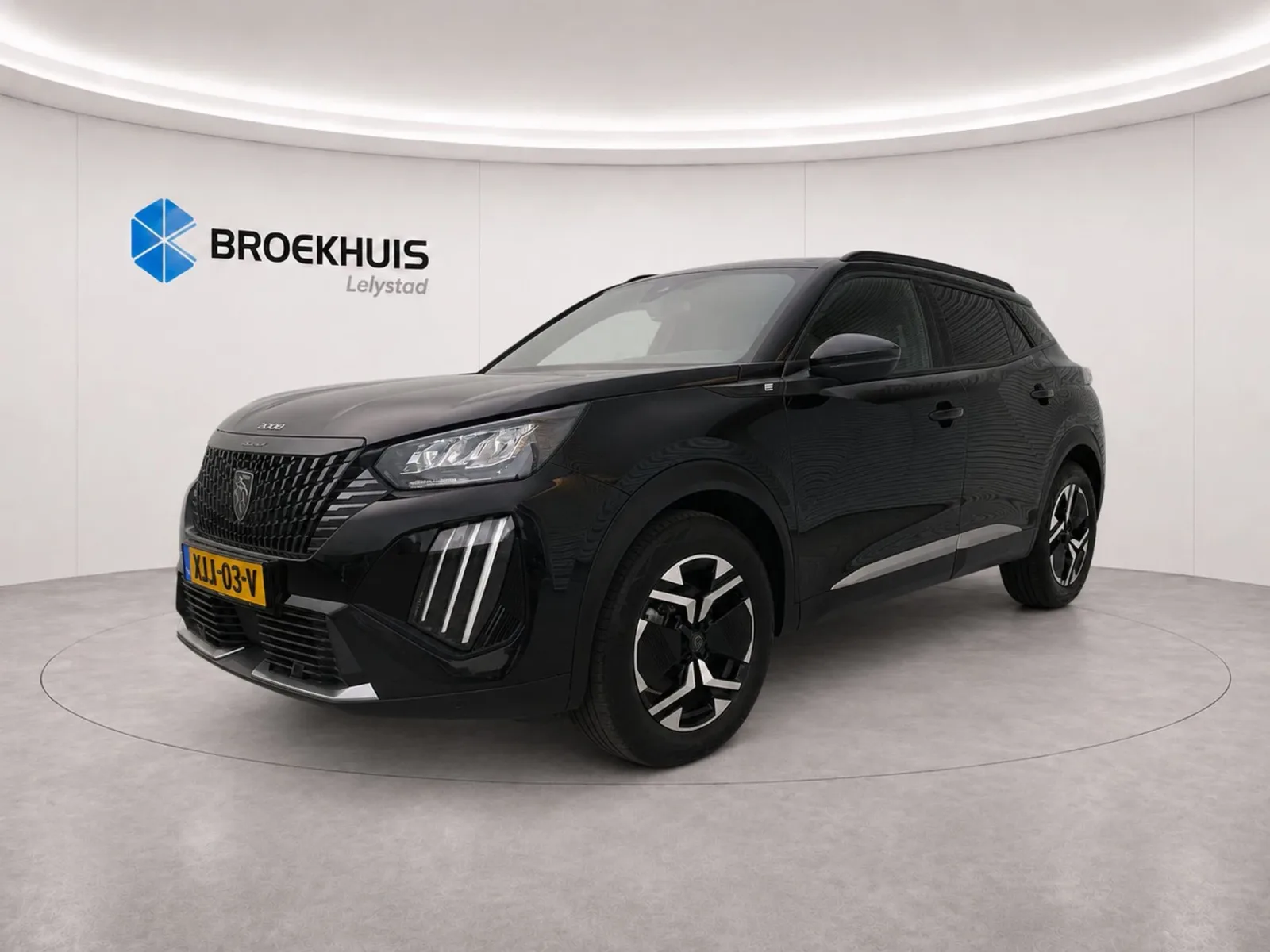 Peugeot e-2008 (2025) — foto 1