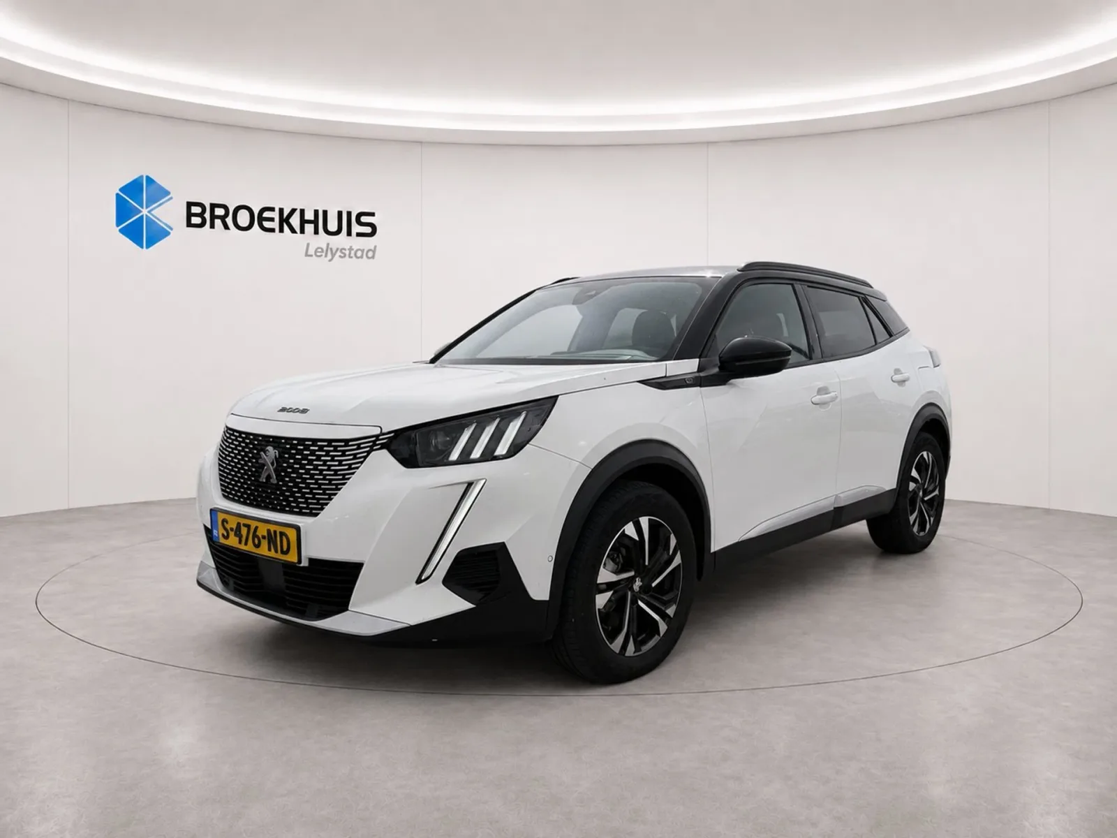 Peugeot e-2008 (2023) — foto 1
