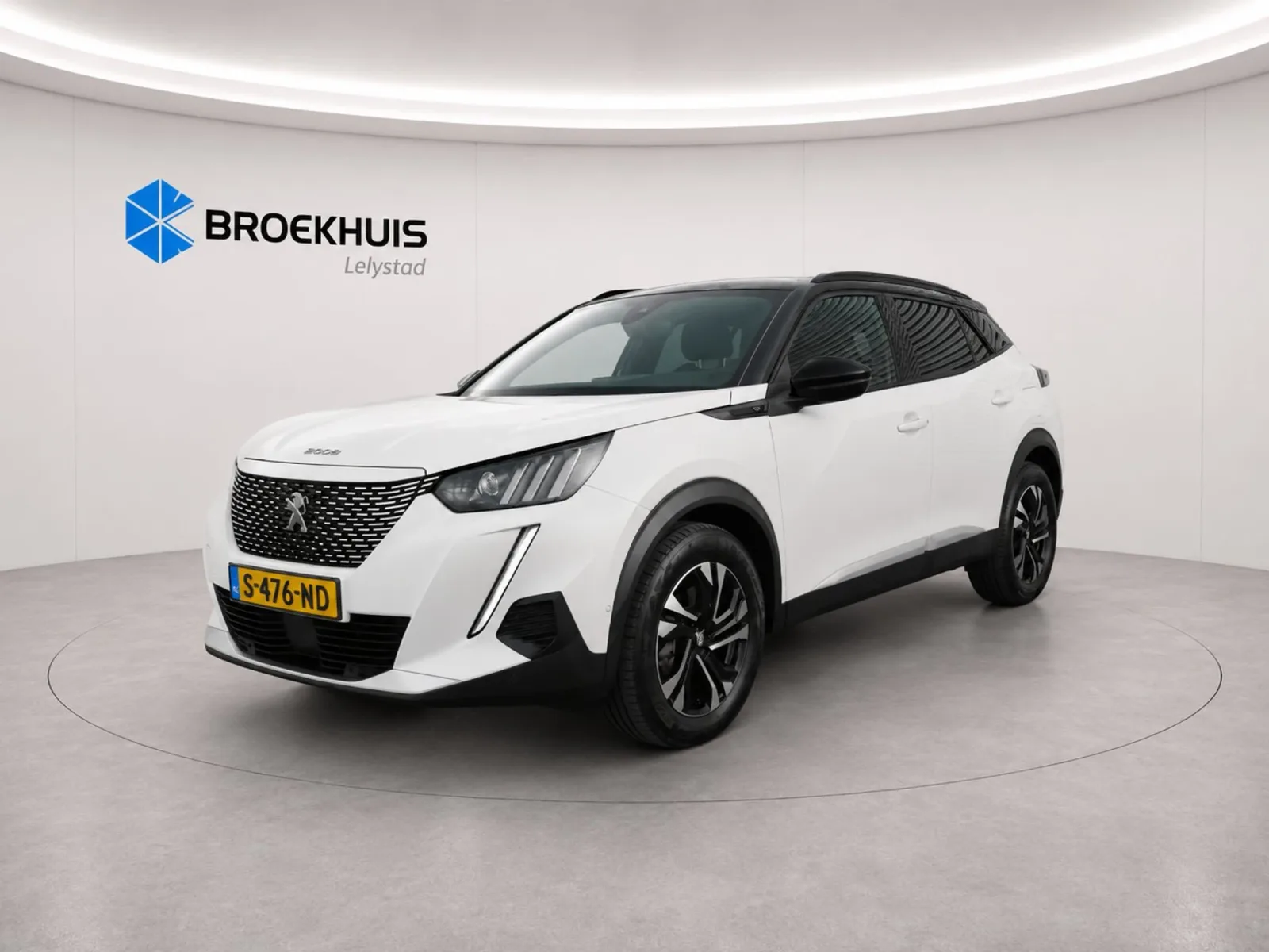 Peugeot e-2008 (2023) — foto 1