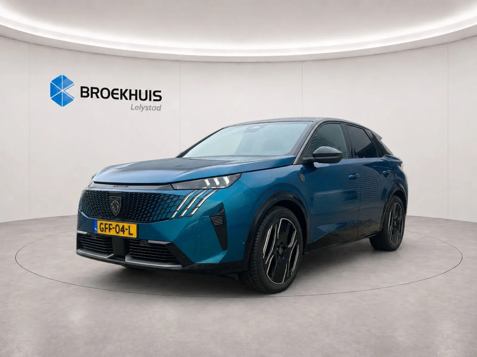 Peugeot e-3008 (2024) — foto 1