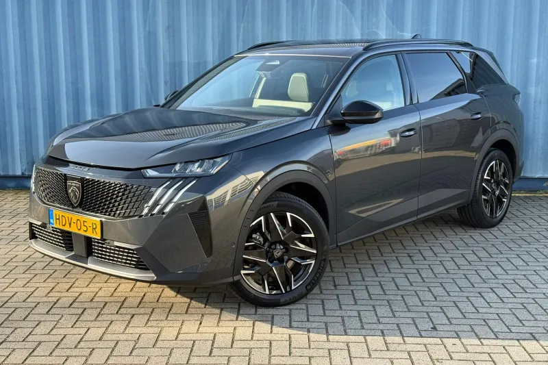 Peugeot 5008 (2025)
