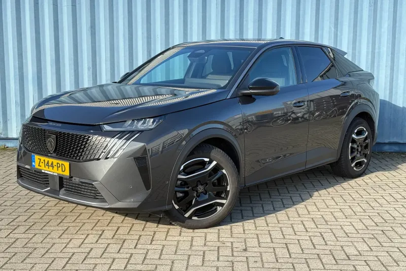 Peugeot e-3008 (2024)